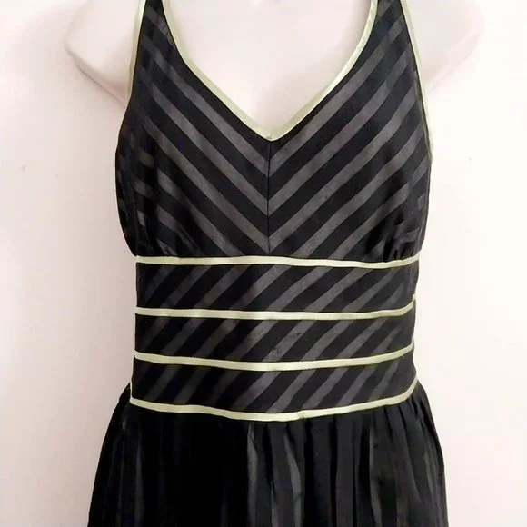 Signature by Robbie Bee Dress Size 12 Petite - Picture 8 of 9